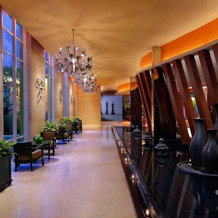 Отель Ibis Styles Bali Denpasar Экстерьер фото